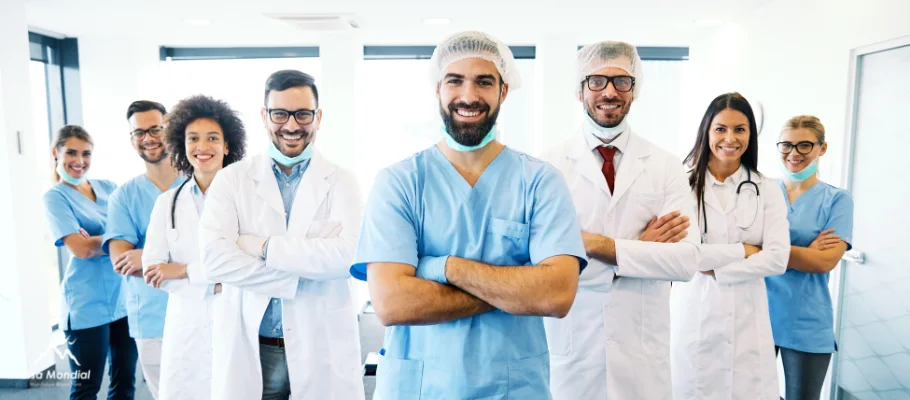 بازار کار پزشک متخصص در کانادا