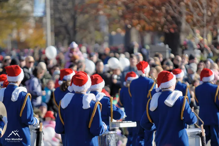 رژه بابانوئل های کانادا