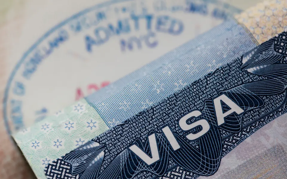 اقامت از طریق سرمایه گذاری